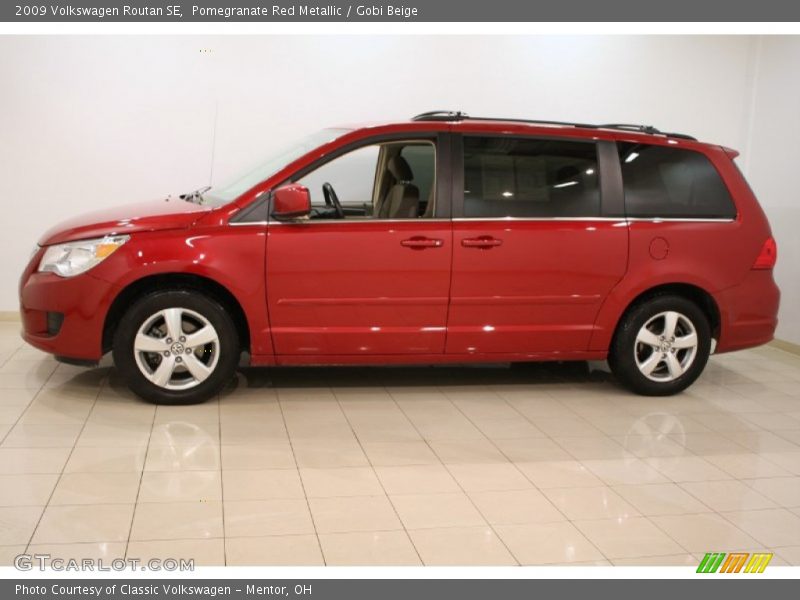 Pomegranate Red Metallic / Gobi Beige 2009 Volkswagen Routan SE