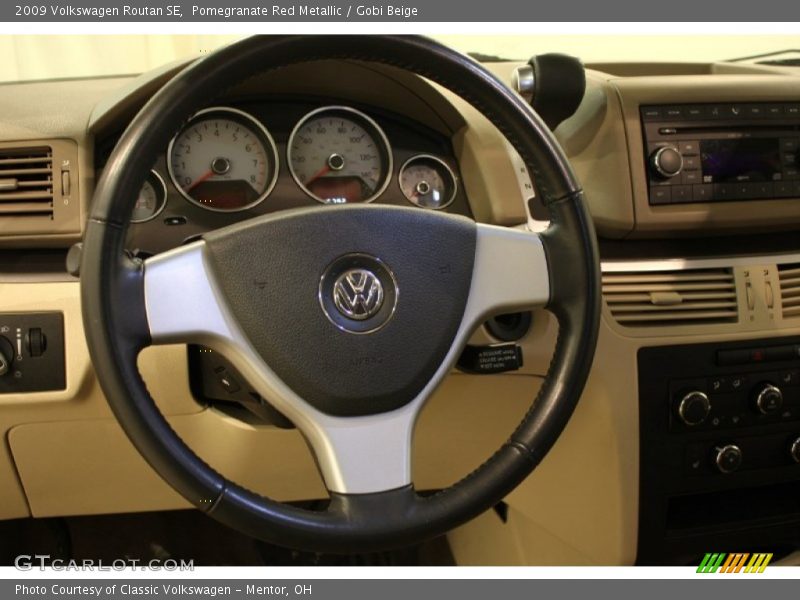 Pomegranate Red Metallic / Gobi Beige 2009 Volkswagen Routan SE