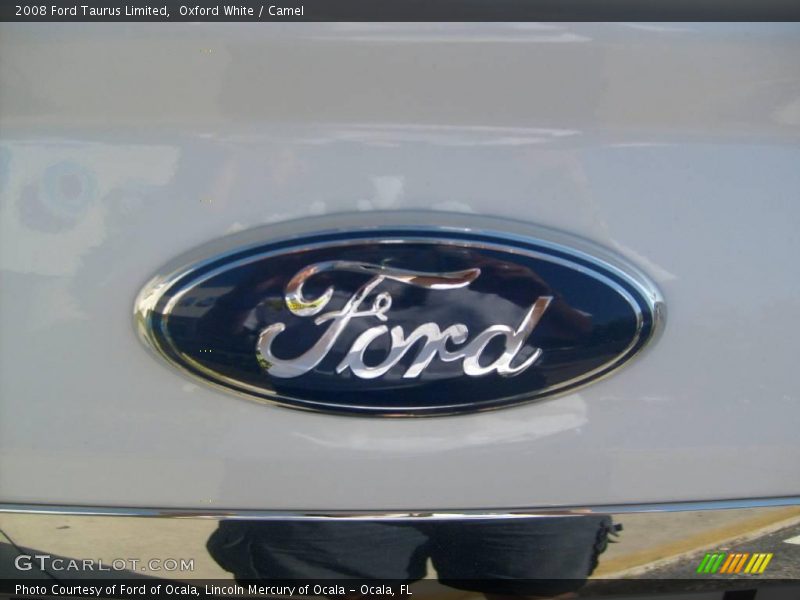 Oxford White / Camel 2008 Ford Taurus Limited