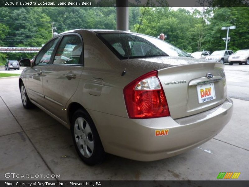 Sand Beige / Beige 2006 Kia Spectra EX Sedan