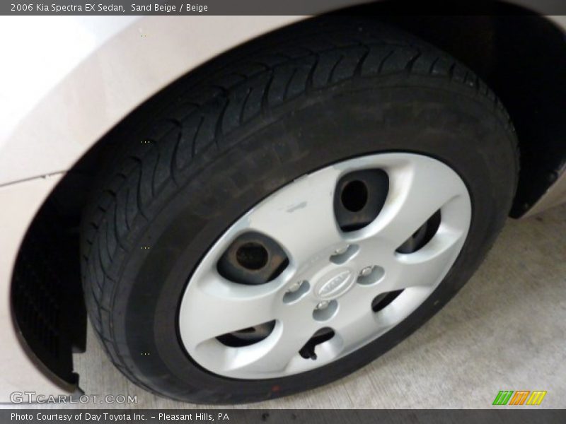 Sand Beige / Beige 2006 Kia Spectra EX Sedan
