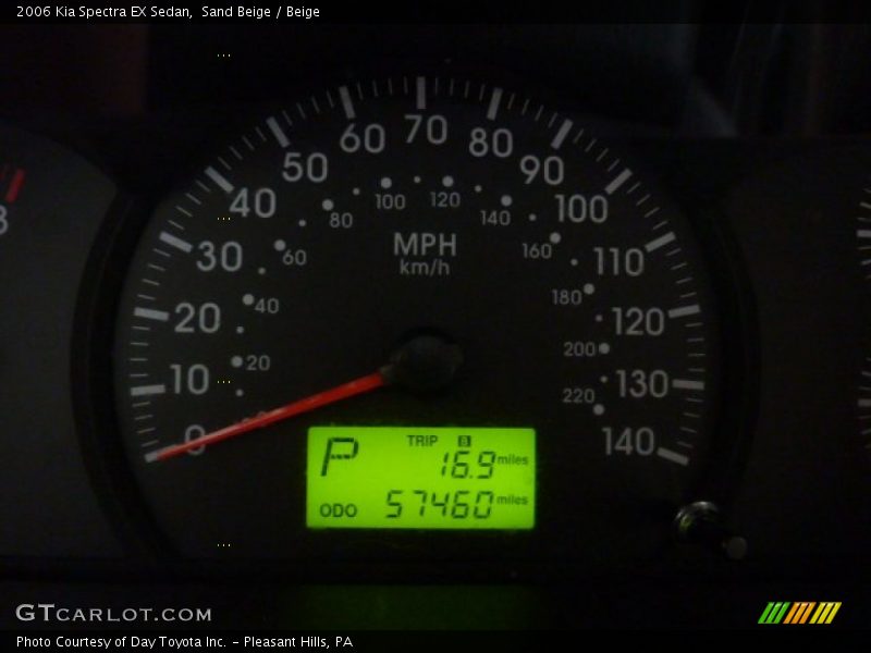 Sand Beige / Beige 2006 Kia Spectra EX Sedan