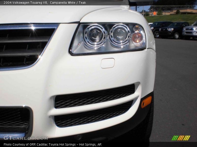 Campanella White / Teak 2004 Volkswagen Touareg V8