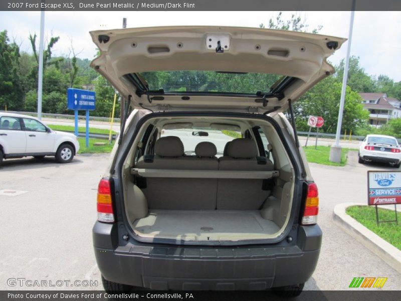 Dune Pearl Metallic / Medium/Dark Flint 2007 Ford Escape XLS