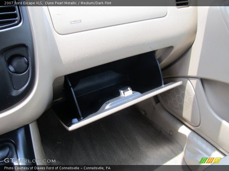 Dune Pearl Metallic / Medium/Dark Flint 2007 Ford Escape XLS