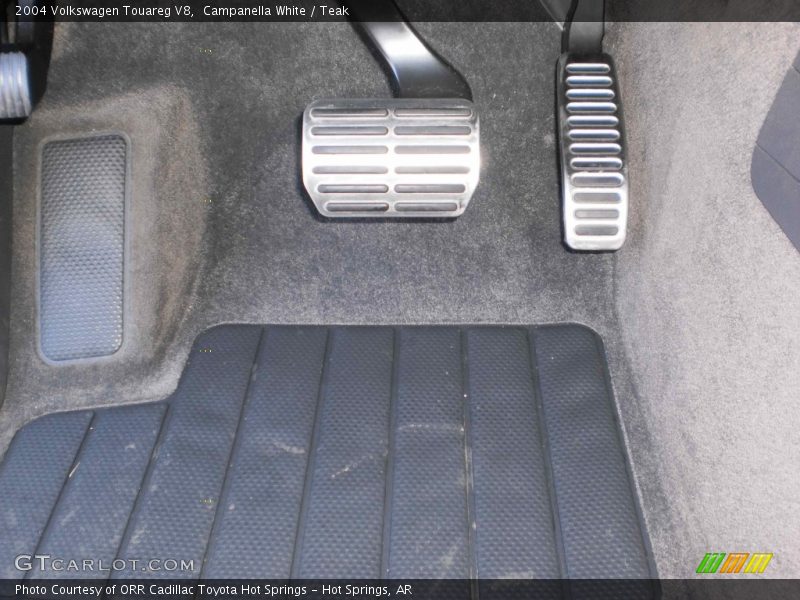 Campanella White / Teak 2004 Volkswagen Touareg V8