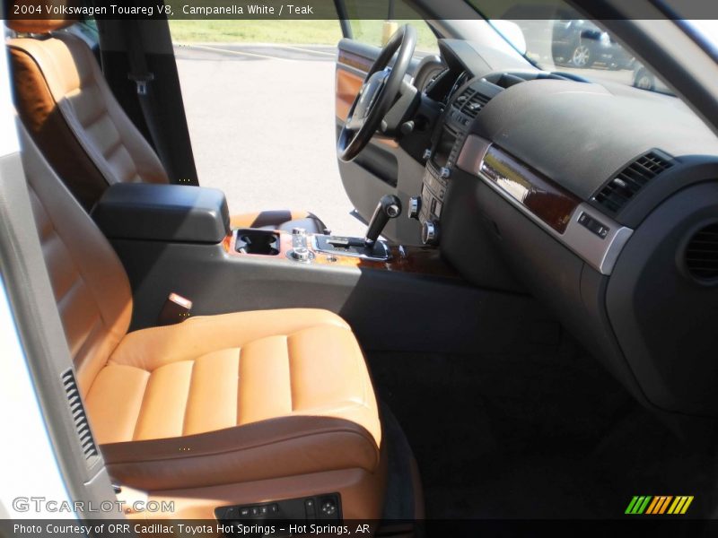 Campanella White / Teak 2004 Volkswagen Touareg V8