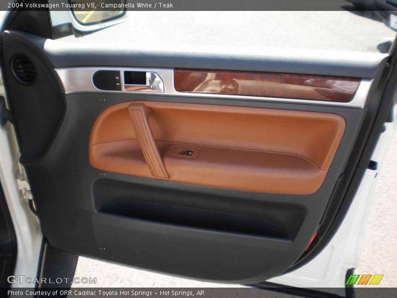 Campanella White / Teak 2004 Volkswagen Touareg V8