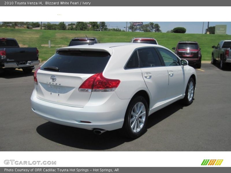 Blizzard White Pearl / Ivory 2010 Toyota Venza I4