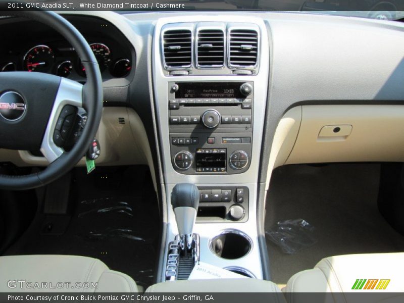 White Diamond Tintcoat / Cashmere 2011 GMC Acadia SLT