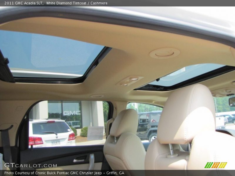 White Diamond Tintcoat / Cashmere 2011 GMC Acadia SLT