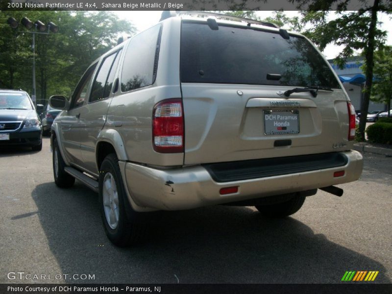 Sahara Beige Metallic / Beige 2001 Nissan Pathfinder LE 4x4