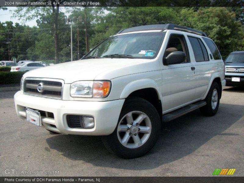 Glacier Pearl / Beige 2004 Nissan Pathfinder SE 4x4