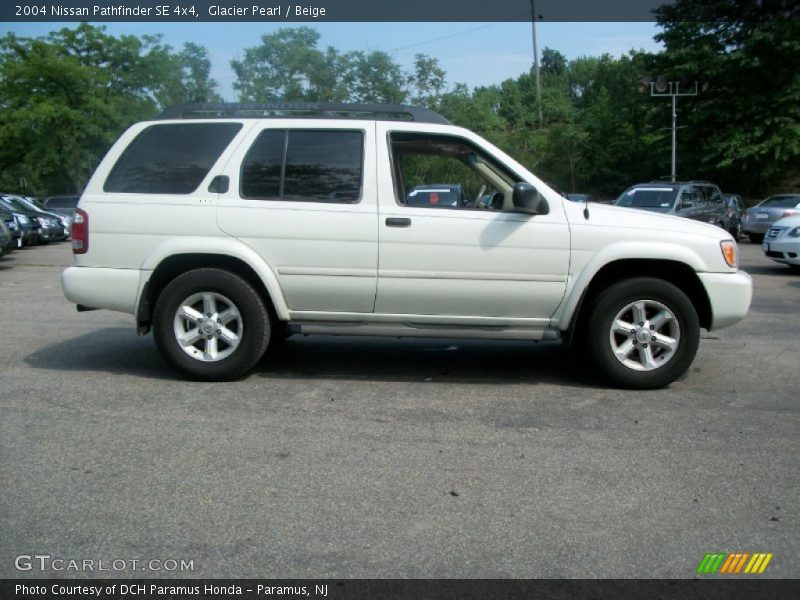 Glacier Pearl / Beige 2004 Nissan Pathfinder SE 4x4