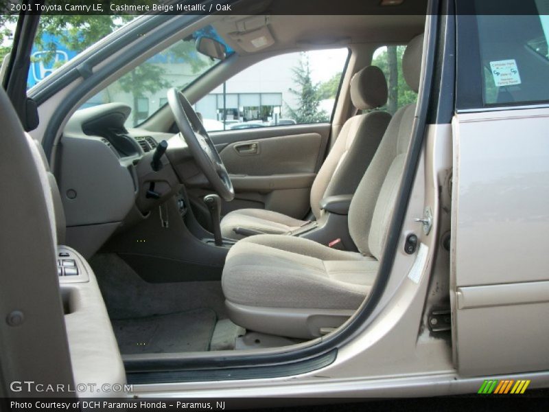 Cashmere Beige Metallic / Oak 2001 Toyota Camry LE
