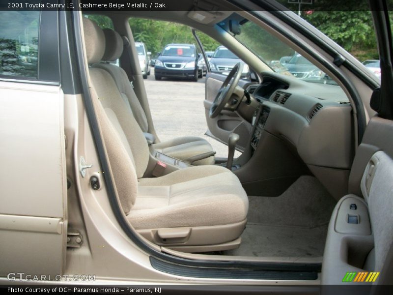 Cashmere Beige Metallic / Oak 2001 Toyota Camry LE