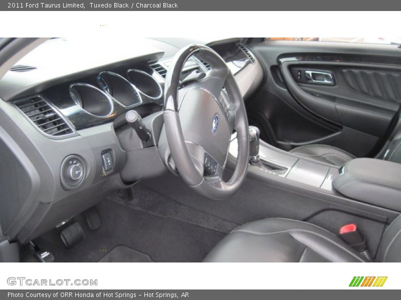 Tuxedo Black / Charcoal Black 2011 Ford Taurus Limited