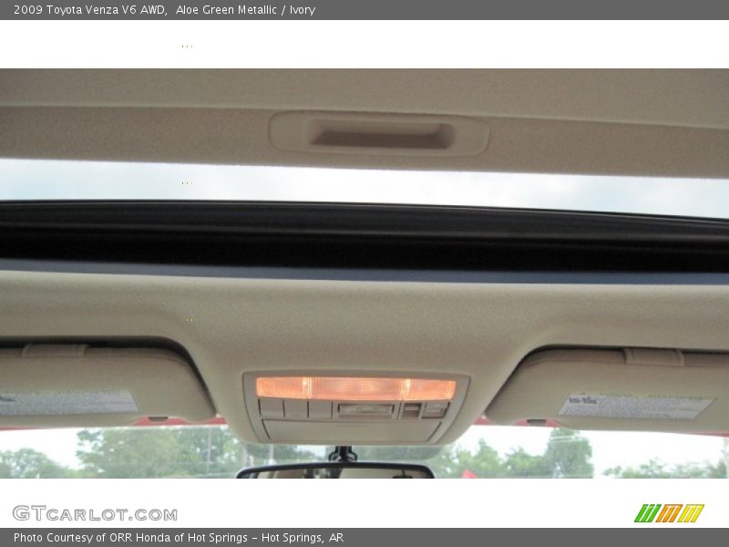 Aloe Green Metallic / Ivory 2009 Toyota Venza V6 AWD