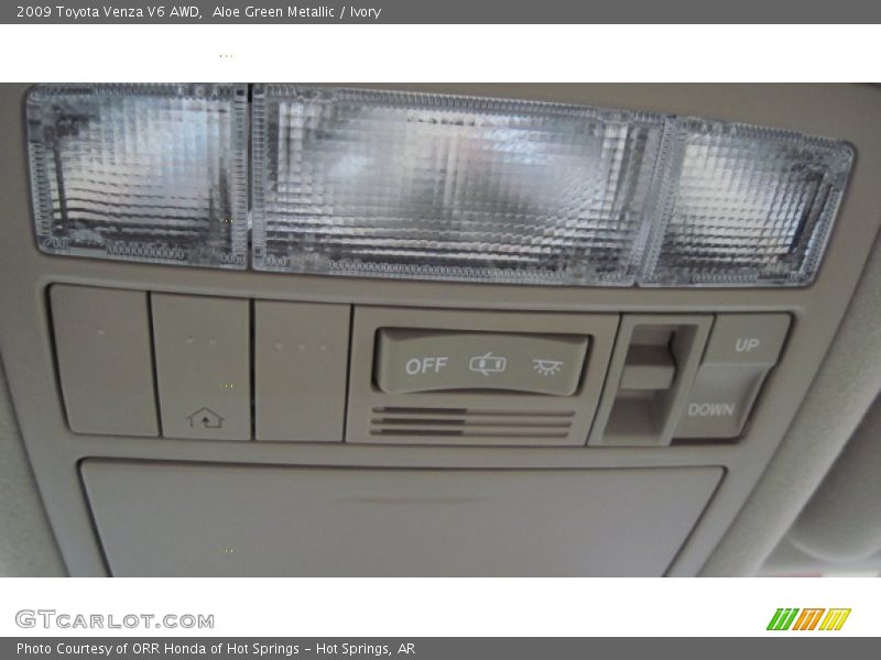 Aloe Green Metallic / Ivory 2009 Toyota Venza V6 AWD