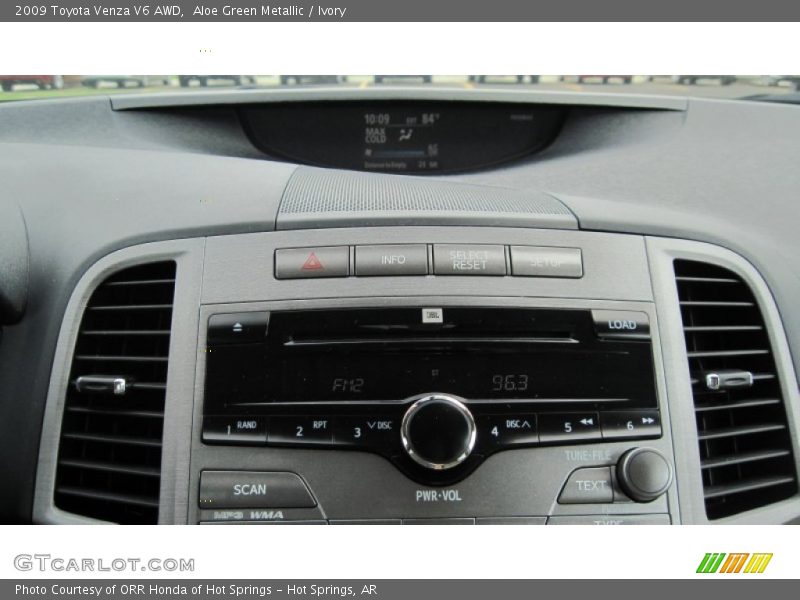 Aloe Green Metallic / Ivory 2009 Toyota Venza V6 AWD