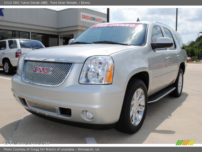Pure Silver Metallic / Ebony 2010 GMC Yukon Denali AWD