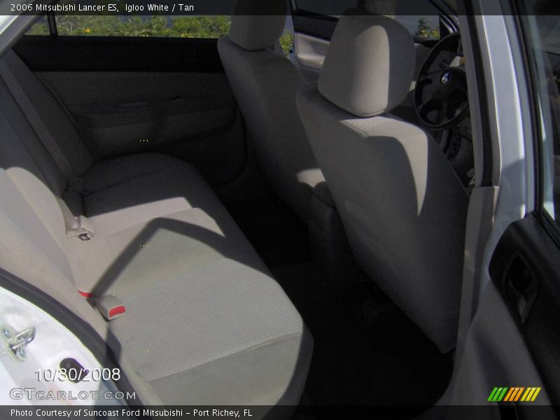 Igloo White / Tan 2006 Mitsubishi Lancer ES