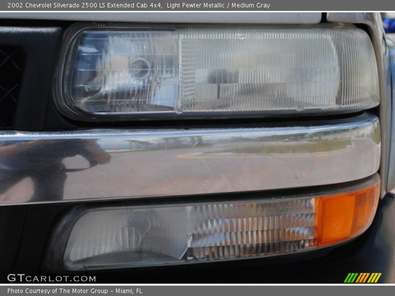 Light Pewter Metallic / Medium Gray 2002 Chevrolet Silverado 2500 LS Extended Cab 4x4
