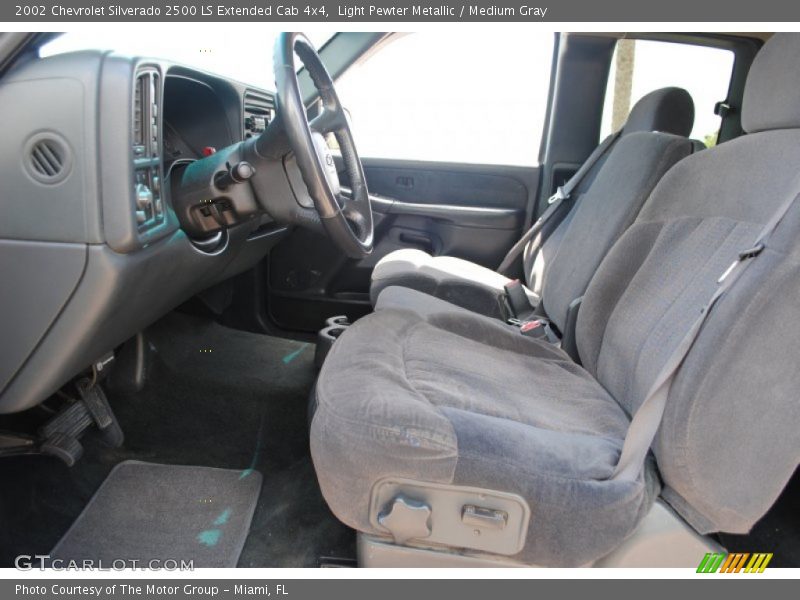 Light Pewter Metallic / Medium Gray 2002 Chevrolet Silverado 2500 LS Extended Cab 4x4