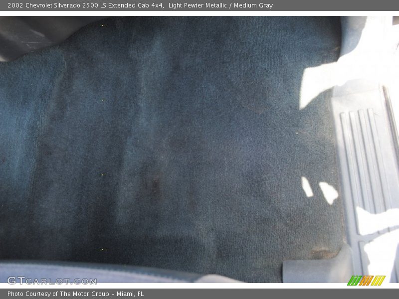 Light Pewter Metallic / Medium Gray 2002 Chevrolet Silverado 2500 LS Extended Cab 4x4