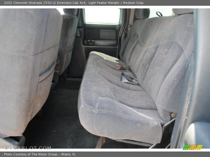 Light Pewter Metallic / Medium Gray 2002 Chevrolet Silverado 2500 LS Extended Cab 4x4