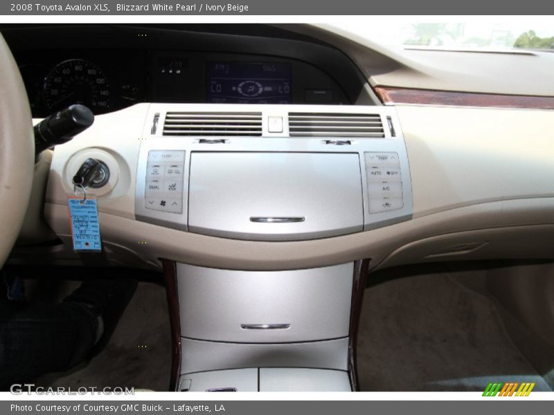 Blizzard White Pearl / Ivory Beige 2008 Toyota Avalon XLS