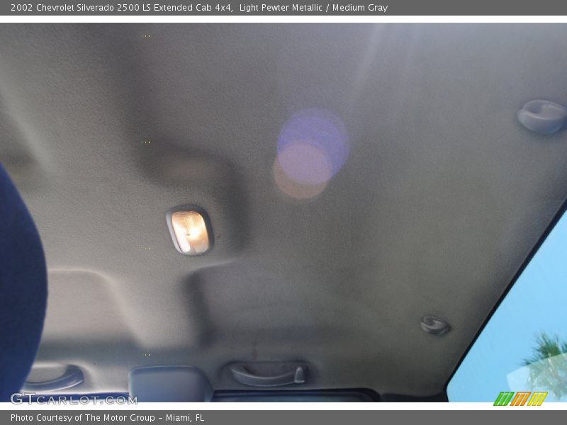 Light Pewter Metallic / Medium Gray 2002 Chevrolet Silverado 2500 LS Extended Cab 4x4