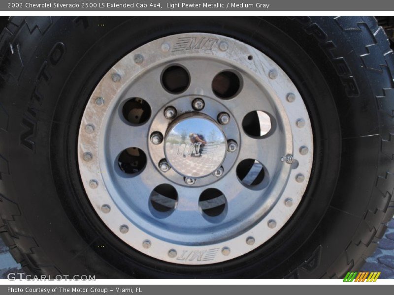 Custom Wheels of 2002 Silverado 2500 LS Extended Cab 4x4