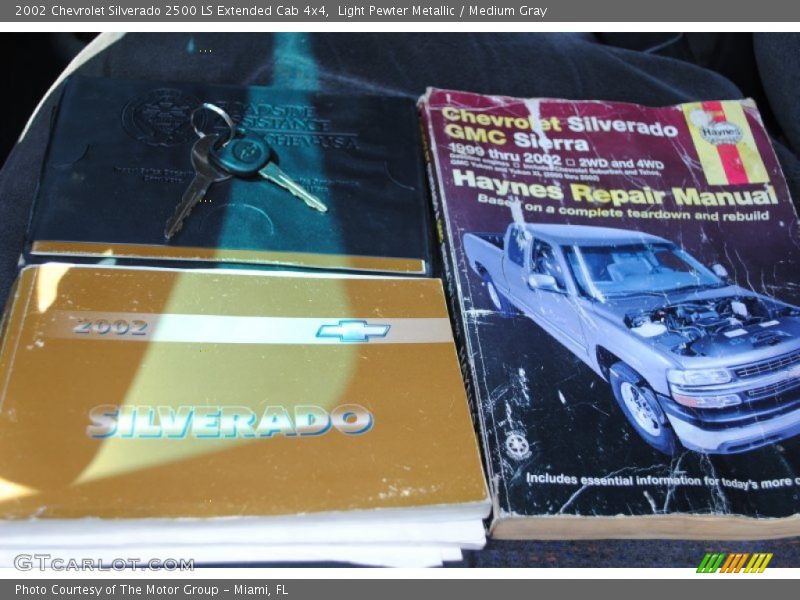 Books/Manuals of 2002 Silverado 2500 LS Extended Cab 4x4