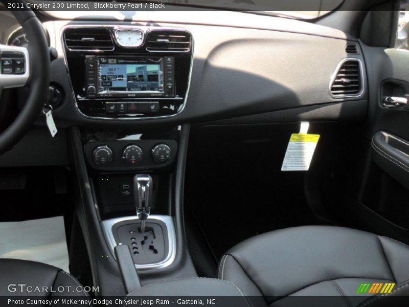 Blackberry Pearl / Black 2011 Chrysler 200 Limited