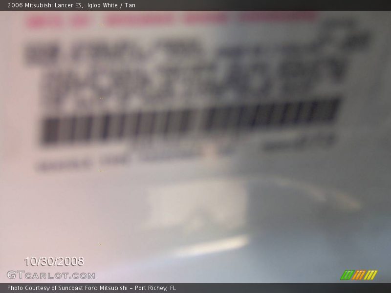 Igloo White / Tan 2006 Mitsubishi Lancer ES