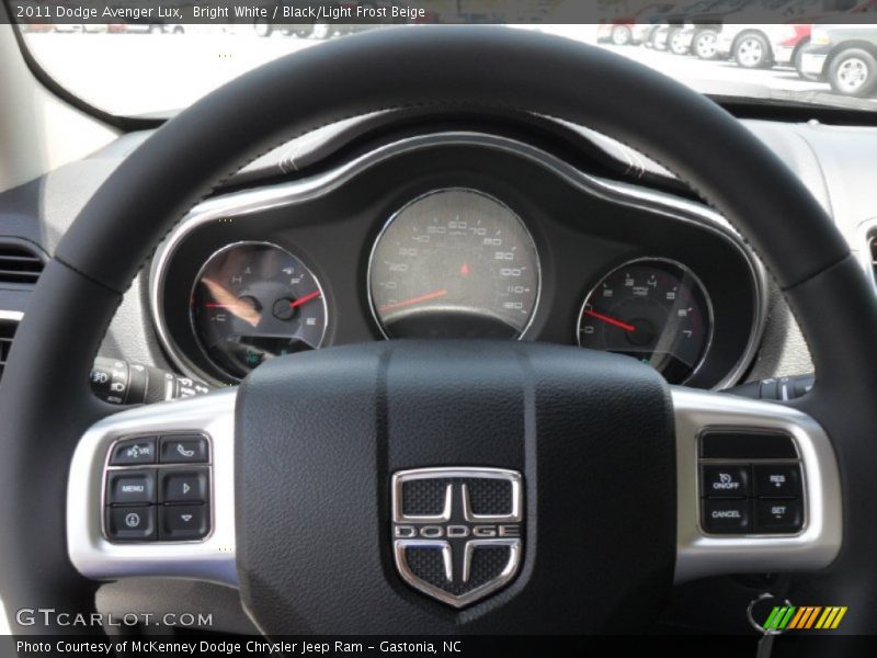 Bright White / Black/Light Frost Beige 2011 Dodge Avenger Lux