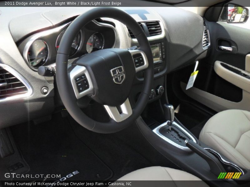 Bright White / Black/Light Frost Beige 2011 Dodge Avenger Lux
