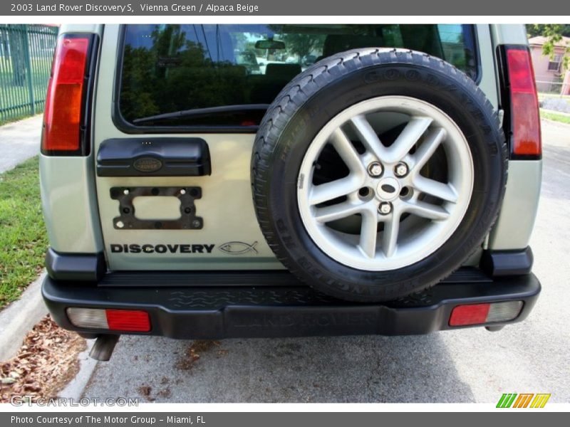 Vienna Green / Alpaca Beige 2003 Land Rover Discovery S