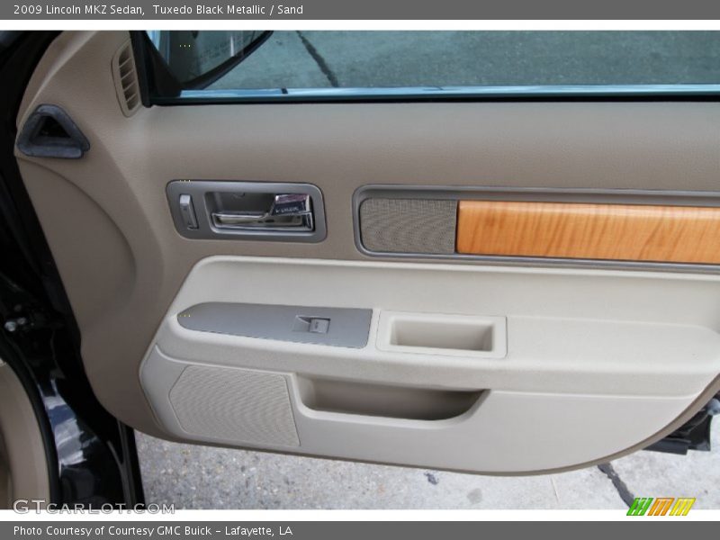 Tuxedo Black Metallic / Sand 2009 Lincoln MKZ Sedan