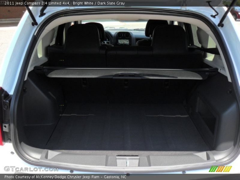 Bright White / Dark Slate Gray 2011 Jeep Compass 2.4 Limited 4x4