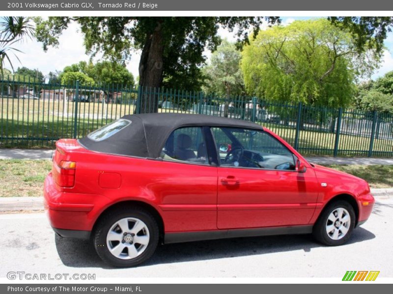 Tornado Red / Beige 2001 Volkswagen Cabrio GLX