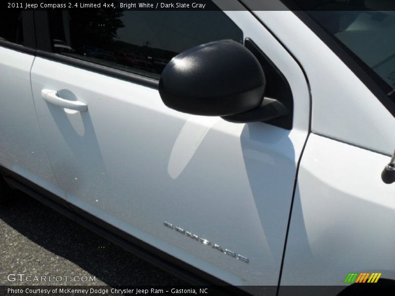 Bright White / Dark Slate Gray 2011 Jeep Compass 2.4 Limited 4x4