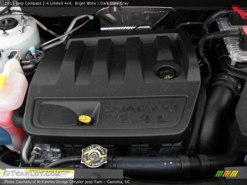 Bright White / Dark Slate Gray 2011 Jeep Compass 2.4 Limited 4x4