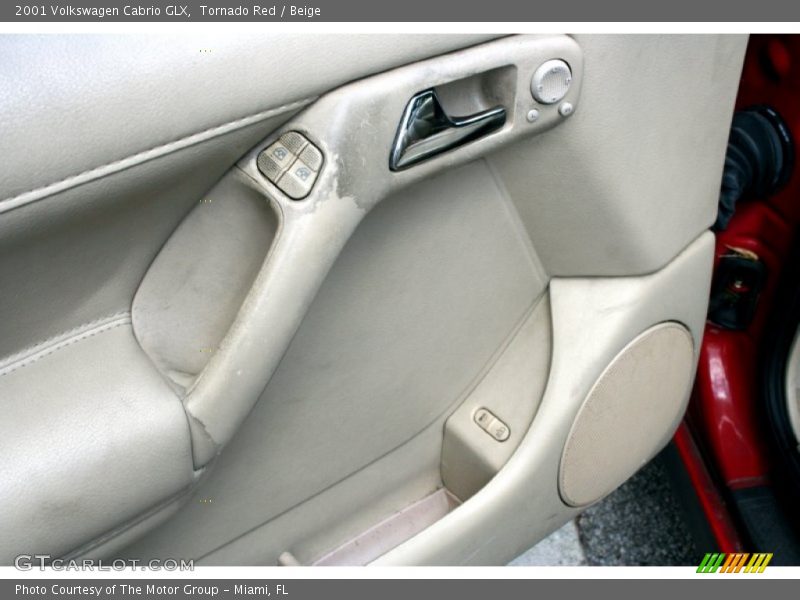 Tornado Red / Beige 2001 Volkswagen Cabrio GLX