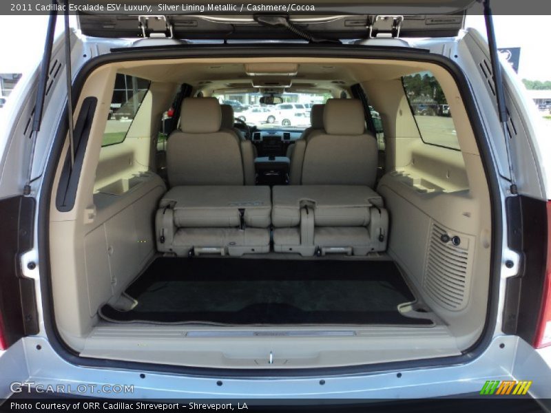  2011 Escalade ESV Luxury Trunk