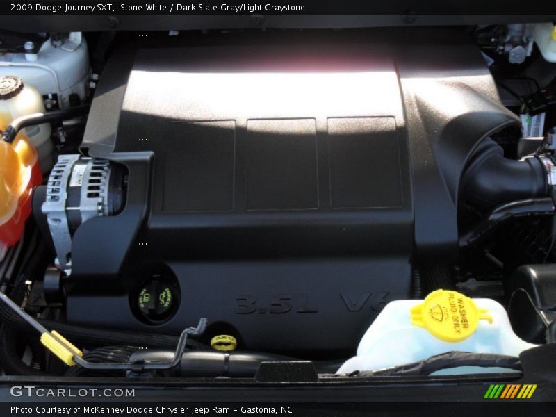 Stone White / Dark Slate Gray/Light Graystone 2009 Dodge Journey SXT