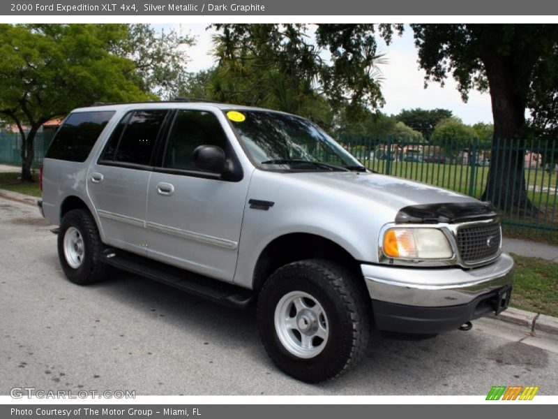 Silver Metallic / Dark Graphite 2000 Ford Expedition XLT 4x4