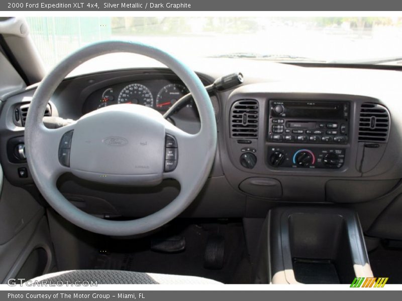 Silver Metallic / Dark Graphite 2000 Ford Expedition XLT 4x4