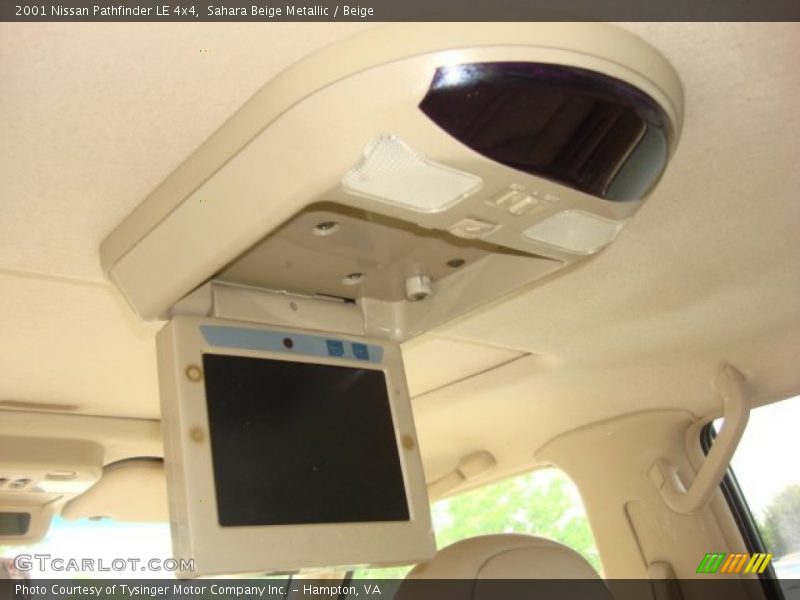 Sahara Beige Metallic / Beige 2001 Nissan Pathfinder LE 4x4
